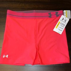 nder Armour Women`s HeatGear Alpha 3" Training Shorts NWT